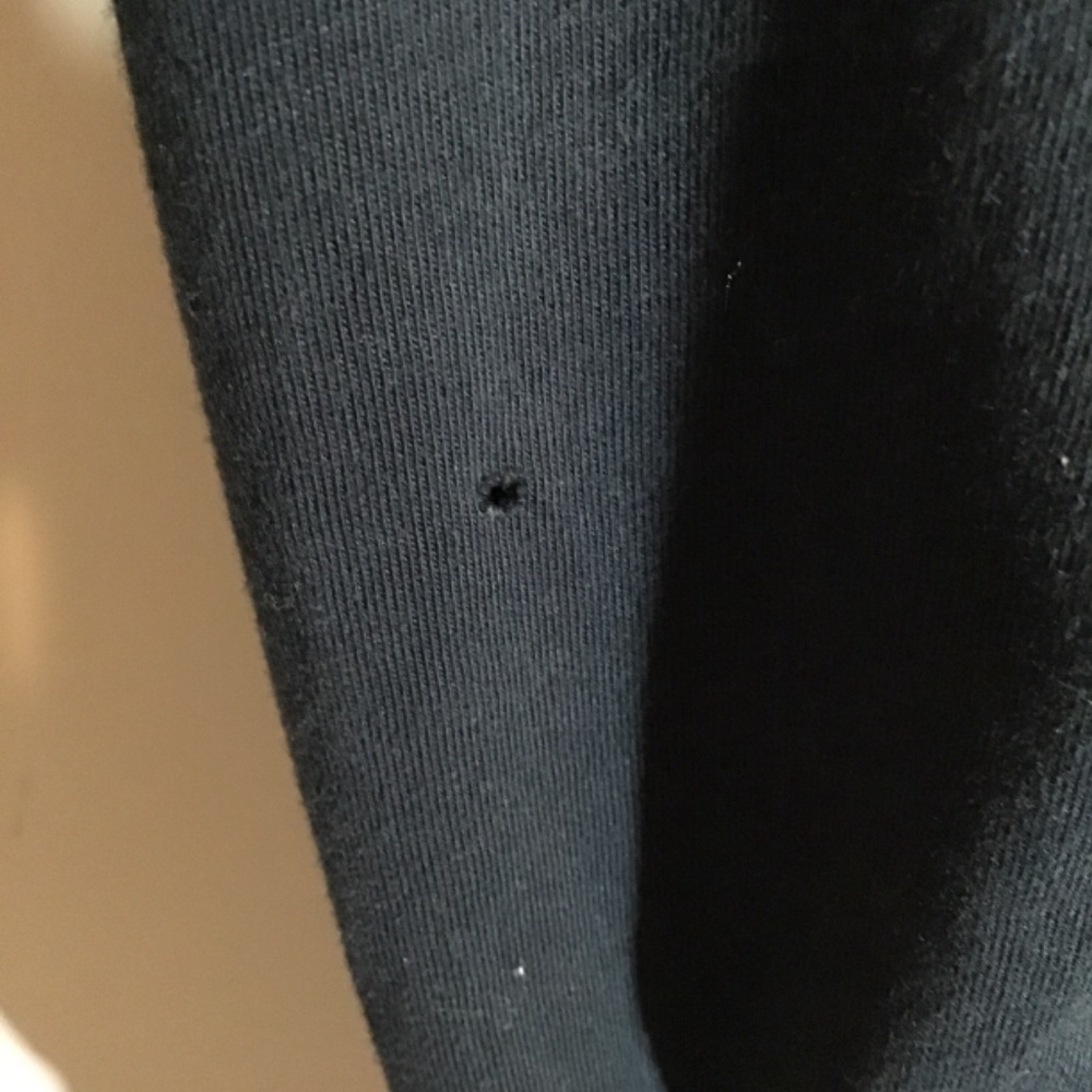 🔥#496 Jordan, unisex, large, see pics. 1 hole on left sleeve, good condition 😎 - Picture 7 of 8